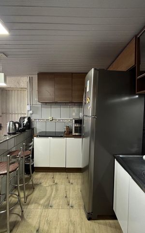 Casa à venda com 170m², 3 quartos e 1 vaga Casa à venda com 170m², 3 quartos e 1 vagaCozinha