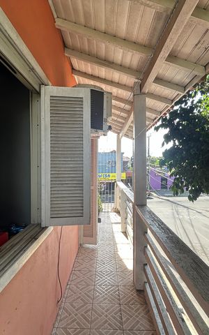 Casa à venda com 170m², 3 quartos e 1 vaga Casa à venda com 170m², 3 quartos e 1 vagaSacada