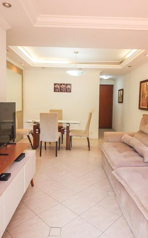Apartamento à venda com 100m², 3 quartos e 2 vagasSala