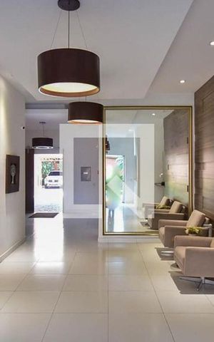 Apartamento à venda com 100m², 3 quartos e 2 vagasHall social