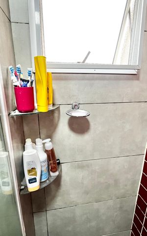 Apartamento à venda com 49m², 2 quartos e 1 vaga Apartamento à venda com 49m², 2 quartos e 1 vagaBanheiro