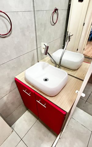 Apartamento à venda com 49m², 2 quartos e 1 vaga Apartamento à venda com 49m², 2 quartos e 1 vagaBanheiro