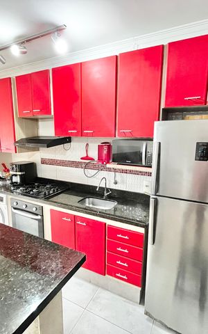 Apartamento à venda com 49m², 2 quartos e 1 vaga Apartamento à venda com 49m², 2 quartos e 1 vagaCozinha e Área de Serviço