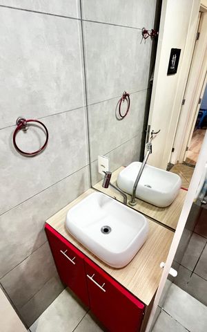 Apartamento à venda com 49m², 2 quartos e 1 vaga Apartamento à venda com 49m², 2 quartos e 1 vagaBanheiro