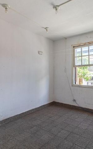 Casa à venda com 220m², 3 quartos e 2 vagasÁrea de Serviço