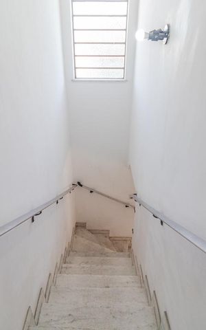 Casa à venda com 220m², 3 quartos e 2 vagasCorredor