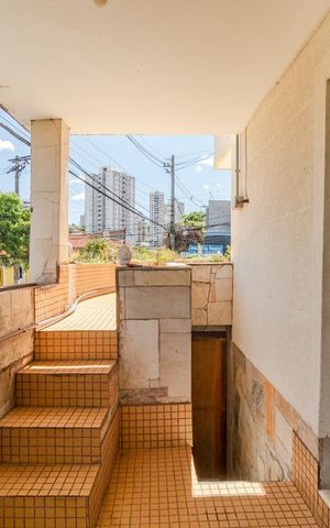 Casa à venda com 220m², 3 quartos e 2 vagasQuintal