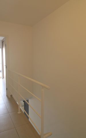 Casa de condomínio à venda com 81m², 2 quartos e 2 vagasCorredor