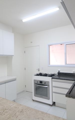 Casa de condomínio à venda com 81m², 2 quartos e 2 vagasCozinha