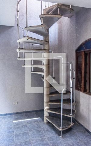 Casa à venda com 190m², 5 quartos e 2 vagas