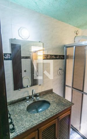 Casa à venda com 190m², 5 quartos e 2 vagas