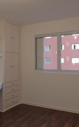 Apartamento para alugar com 240m², 3 quartos e 2 vagas