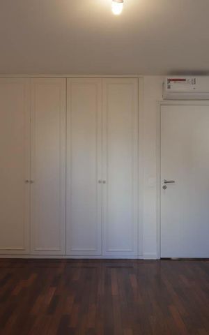 Apartamento para alugar com 240m², 3 quartos e 2 vagas