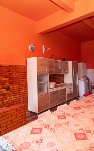 Casa para alugar com 327m², 3 quartos e 4 vagas Casa para alugar com 327m², 3 quartos e 4 vagasÁrea de serviço