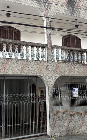 Casa à venda com 110m², 2 quartos e 1 vagaFachada 