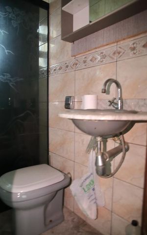 Casa à venda com 110m², 2 quartos e 1 vagaBanheiro 