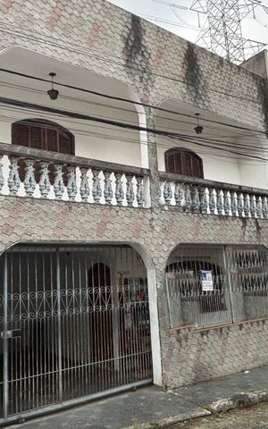 Casa à venda com 110m², 2 quartos e 1 vagaFachada 