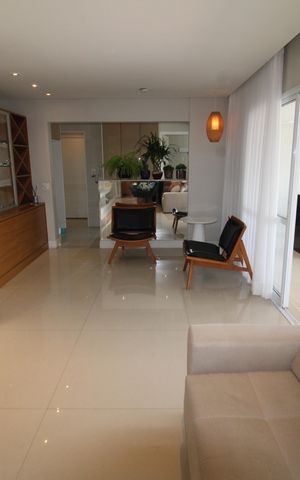 Apartamento à venda com 120m², 3 quartos e 2 vagasSala / Cozinha