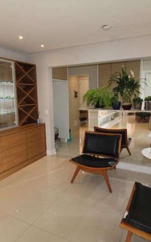 Apartamento à venda com 120m², 3 quartos e 2 vagasSala / Cozinha