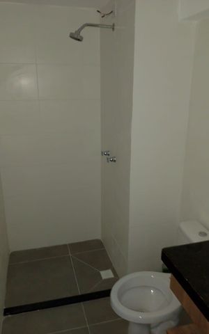 Studio para alugar com 35m², 1 quarto e 1 vaga Studio para alugar com 35m², 1 quarto e 1 vagaBanheiro