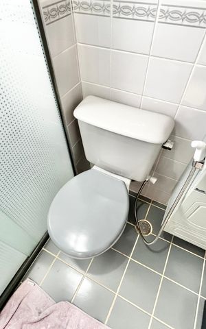 Apartamento à venda com 50m², 2 quartos e 1 vaga Apartamento à venda com 50m², 2 quartos e 1 vagaBanheiro da Suíte