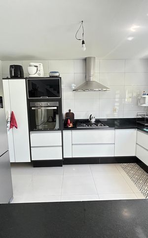 Casa para alugar com 200m², 2 quartos e 1 vagaCozinha