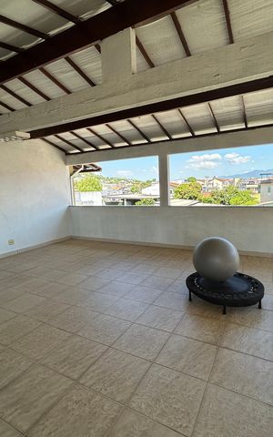 Casa para alugar com 200m², 2 quartos e 1 vagaTerraço