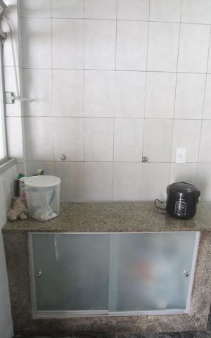 Casa à venda com 300m², 3 quartos e 2 vagasArea de serviço
