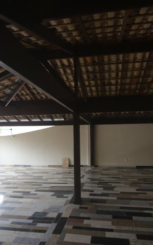 Casa à venda com 300m², 3 quartos e 2 vagasVaranda