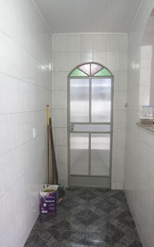 Casa à venda com 300m², 3 quartos e 2 vagasArea de serviço