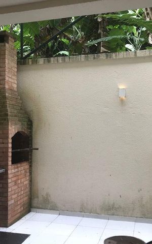 Casa de condomínio à venda com 135m², 2 quartos e 2 vagas Casa de condomínio à venda com 135m², 2 quartos e 2 vagasÁrea externa