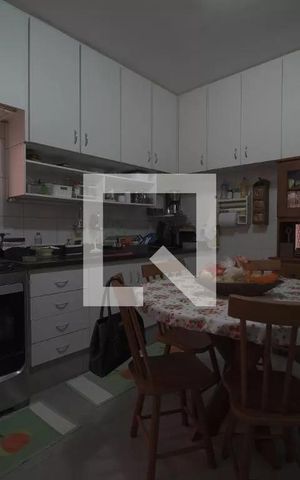 Casa à venda com 235m², 4 quartos e 2 vagas
