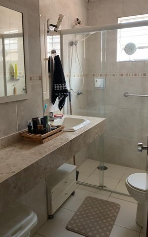 Casa à venda com 235m², 4 quartos e 2 vagas