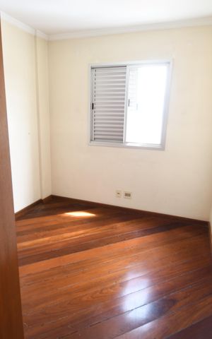 Apartamento à venda com 86m², 2 quartos e 2 vagasQuarto 2