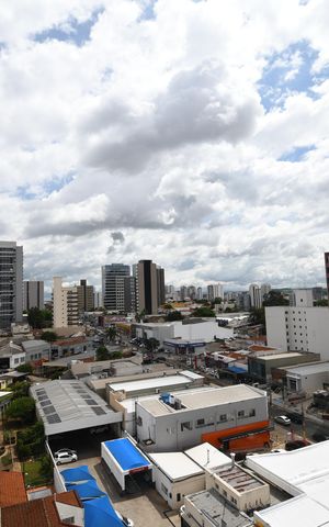 Apartamento à venda com 86m², 2 quartos e 2 vagasQuarto 1 - Vista