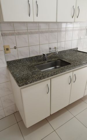Apartamento à venda com 86m², 2 quartos e 2 vagasCozinha