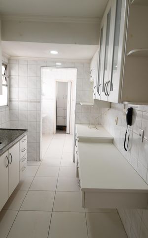 Apartamento à venda com 86m², 2 quartos e 2 vagasCozinha