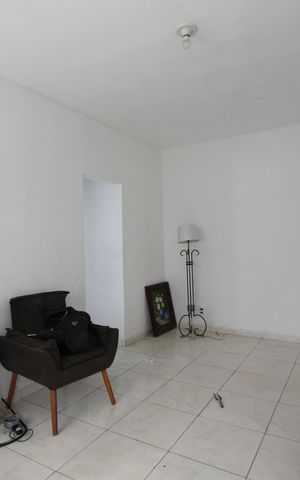 Casa de condomínio à venda com 145m², 2 quartos e 4 vagasSala