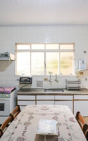 Casa à venda com 288m², 4 quartos e 2 vagasCozinha