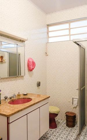 Casa à venda com 288m², 4 quartos e 2 vagasBanheiro