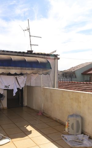 Casa à venda com 150m², 4 quartos e 2 vagasCasa 2 - Área de Serviço