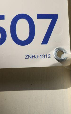 Casa à venda com 150m², 4 quartos e 2 vagasPlaca instalada no portão - Código da placa: ZNHJ-1312