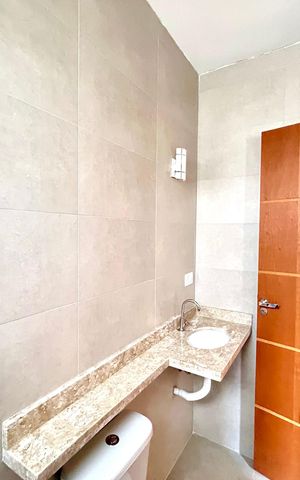 Casa à venda com 120m², 3 quartos e 2 vagas Casa à venda com 120m², 3 quartos e 2 vagasBanheiro da Suíte 2
