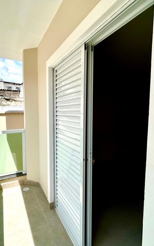 Casa à venda com 120m², 3 quartos e 2 vagas Casa à venda com 120m², 3 quartos e 2 vagasVaranda Quarto Suíte 1