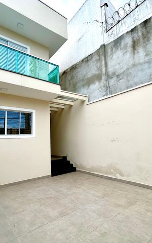 Casa à venda com 120m², 3 quartos e 2 vagas Casa à venda com 120m², 3 quartos e 2 vagasGaragem