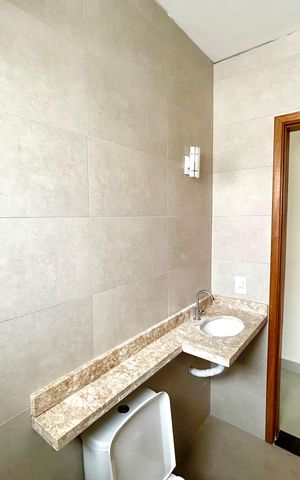 Casa à venda com 120m², 3 quartos e 2 vagas Casa à venda com 120m², 3 quartos e 2 vagasBanheiro da Suíte 3