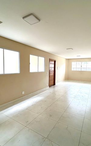 Casa à venda com 120m², 3 quartos e 2 vagas Casa à venda com 120m², 3 quartos e 2 vagasSala