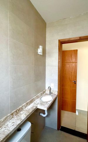 Casa à venda com 120m², 3 quartos e 2 vagas Casa à venda com 120m², 3 quartos e 2 vagasBanheiro da Suíte 1