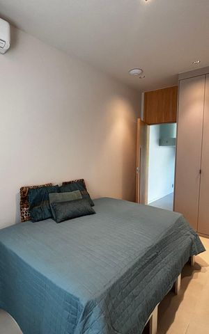 Casa de condomínio à venda com 1500m², 5 quartos e 3 vagas Casa de condomínio à venda com 1500m², 5 quartos e 3 vagasSuíte 1