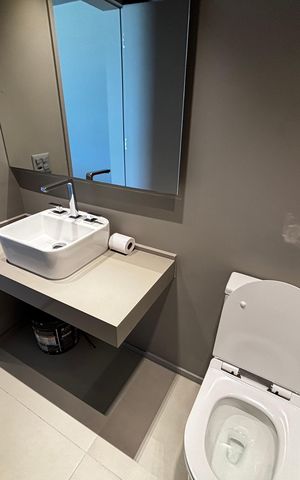 Casa de condomínio à venda com 1500m², 5 quartos e 3 vagas Casa de condomínio à venda com 1500m², 5 quartos e 3 vagasBanheiro 3 andar